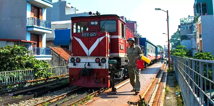 hanoj-vlak-vietnam