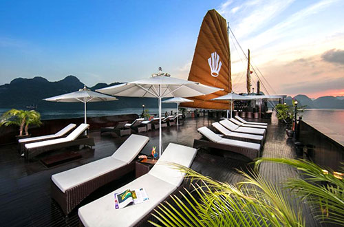 genesis-regal-cruises-halong-bay